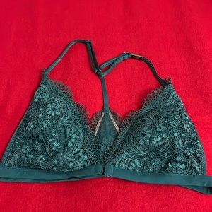 Victoria’s Secret Bralette M